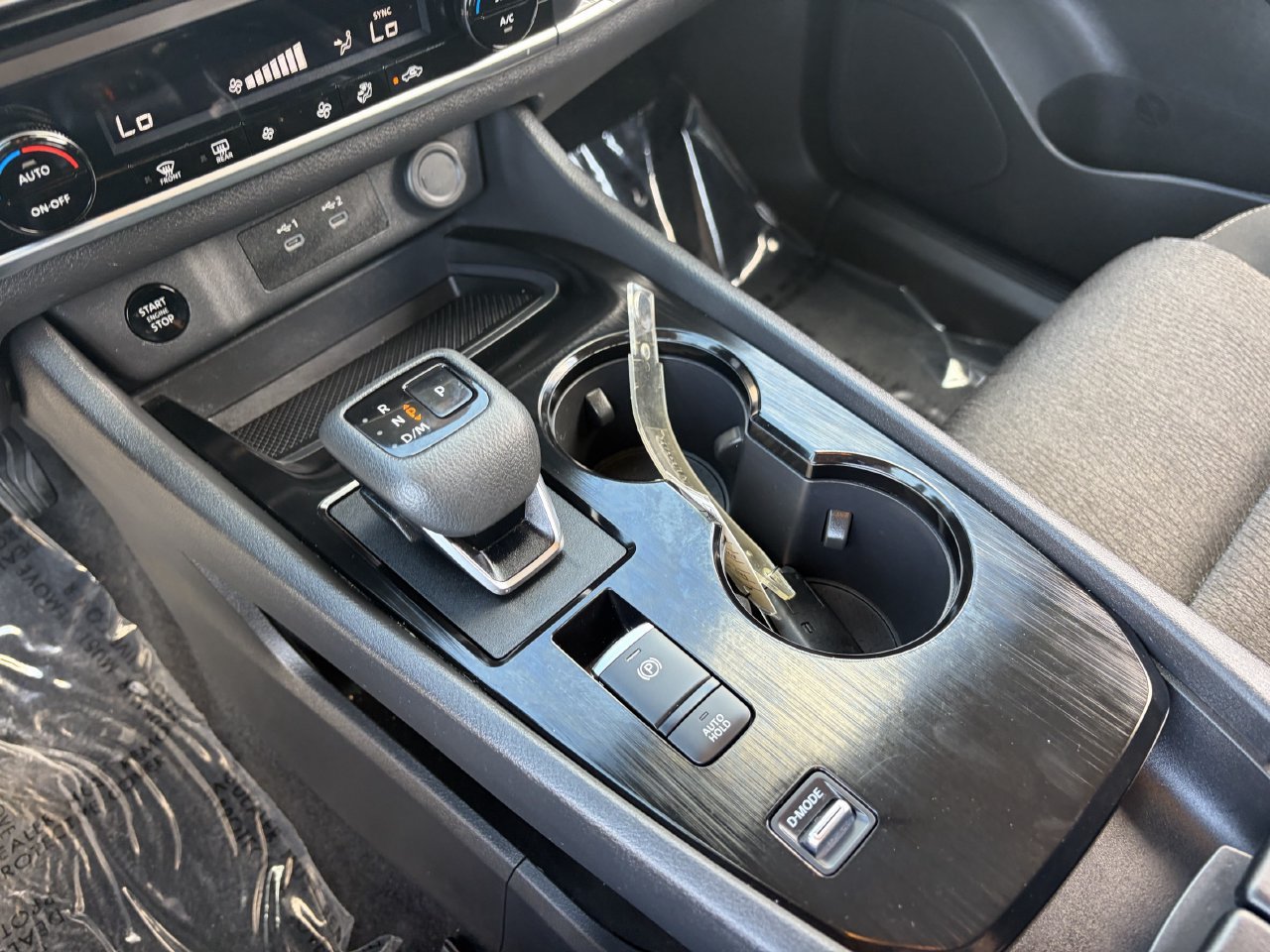 Certified 2025 Nissan Rogue SV FWD image 29