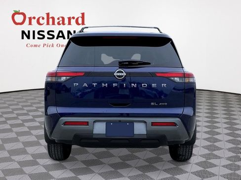 New 2026 Nissan Pathfinder SL image 4