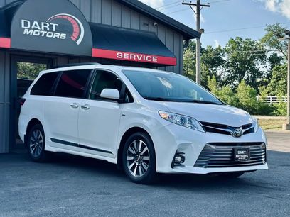 Used 2019 Toyota Sienna XLE