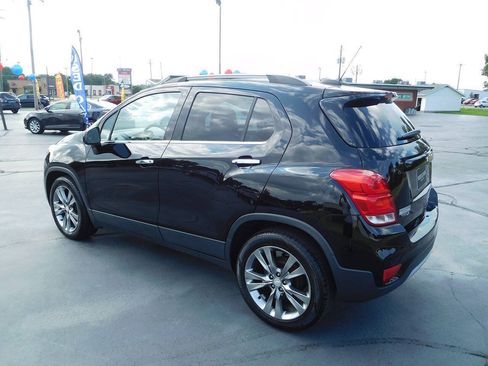 Used 2019 Chevrolet Trax LT w/ Driver Confidence Package FWD image 6