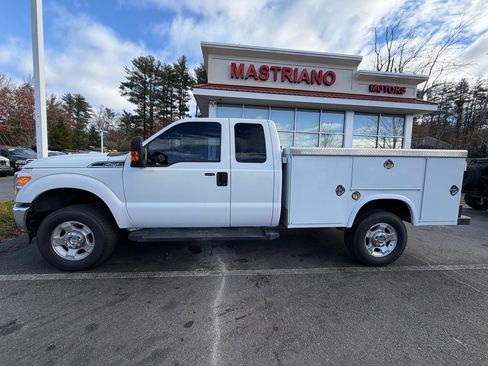 Used 2016 Ford F250 XLT w/ XLT Interior Package image 12