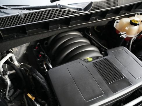 Used 2021 Chevrolet Silverado 1500 LT image 40