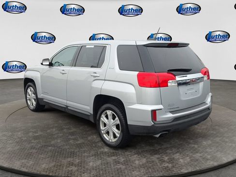 Used 2017 GMC Terrain SLE FWD image 3