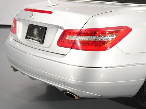 Used 2011 Mercedes-Benz E 350 Cabriolet image 12