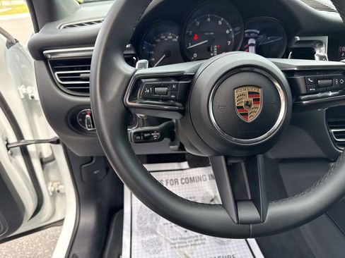 Used 2023 Porsche Macan Turbo AWD/4WD image 29