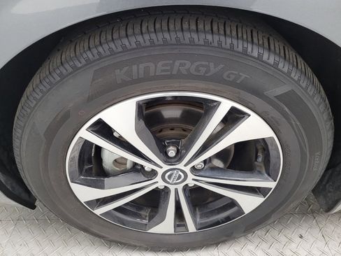 Used 2022 Nissan Sentra SV image 31