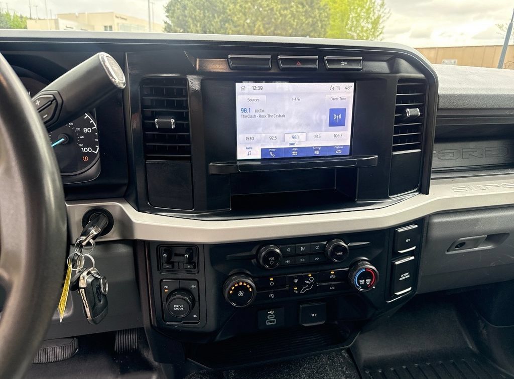 Used 2024 Ford F350 XL AWD/4WD image 14