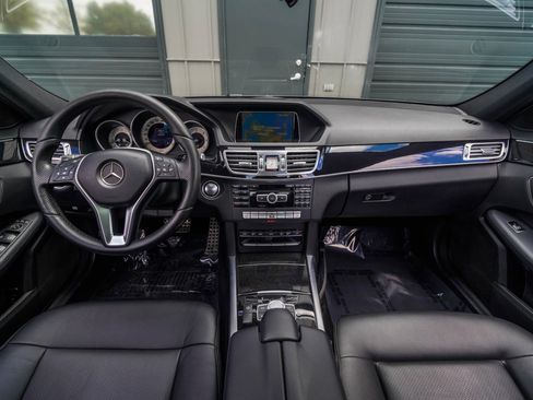 Used 2015 Mercedes-Benz E 250 BlueTEC 4MATIC Sedan image 16