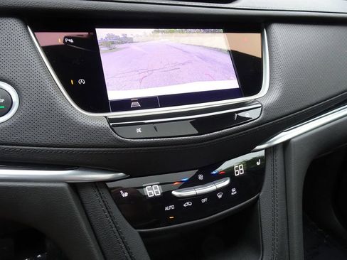 Certified 2024 Cadillac XT5 Premium Luxury AWD/4WD image 20