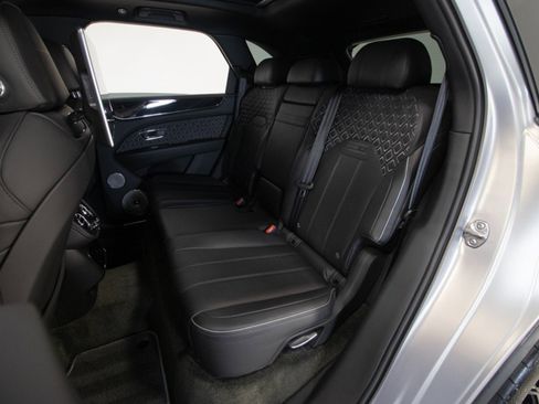 Used 2023 Bentley Bentayga Speed image 62