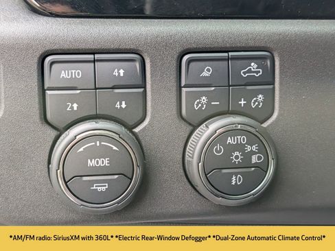 Used 2024 Chevrolet Silverado 1500 LT Trail Boss w/ LT Trail Boss Premium Package image 14