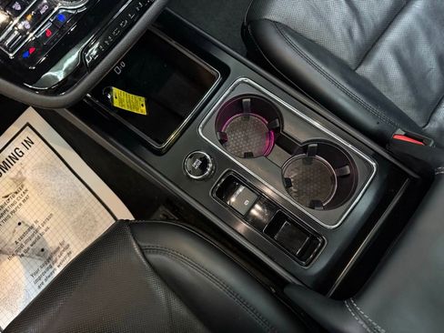 Used 2022 Lincoln Corsair AWD w/ Premium Package image 32