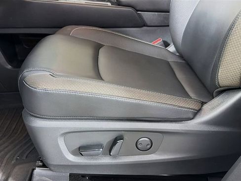 Used 2024 Nissan Pathfinder SL w/ SL Premium Package FWD image 23