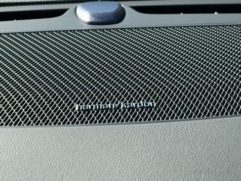 New 2026 Volvo XC90 T8 Plus w/ Protection Package Premier image 15