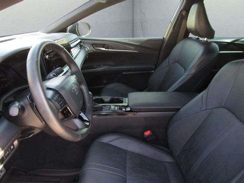 Used 2025 Toyota Camry XSE FWD image 13