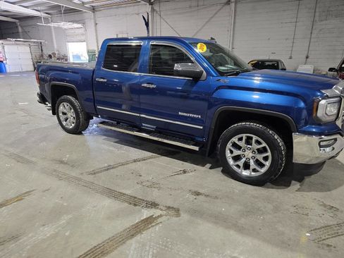 Used 2018 GMC Sierra 1500 SLT w/ SLT Premium Package AWD/4WD image 18