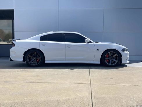 Used 2019 Dodge Charger SRT Hellcat w/ Harman/Kardon Audio Group image 3