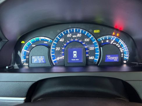 Used 2014 Toyota Camry LE FWD image 23