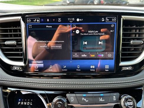 New 2025 Chrysler Pacifica Select image 22