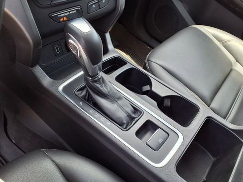 Used 2019 Ford Escape SEL AWD/4WD image 24