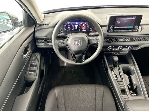 Used 2025 Honda Accord LX image 10