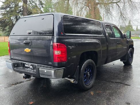 Used 2013 Chevrolet Silverado 1500 LTZ w/ Max Trailering Pack image 6