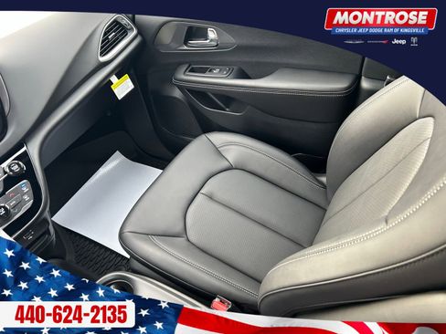 New 2026 Chrysler Voyager LX FWD image 25