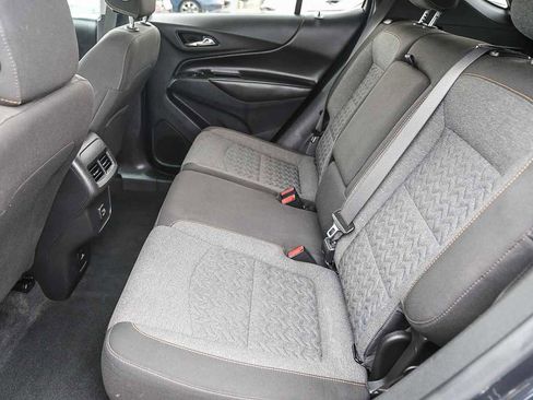 Used 2022 Chevrolet Equinox LT image 18