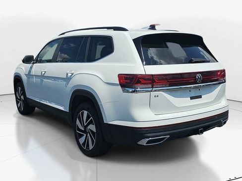 Used 2024 Volkswagen Atlas SE FWD image 6