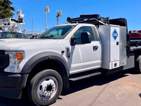 Used 2021 Ford F550 2WD Regular Cab Super Duty w/ Power Equipment Group image 4