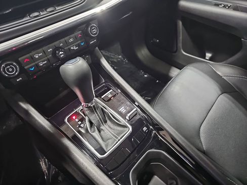 Used 2022 Jeep Compass High Altitude image 24