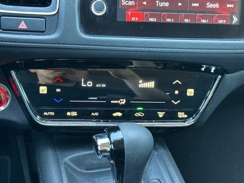 Used 2021 Honda HR-V EX image 25