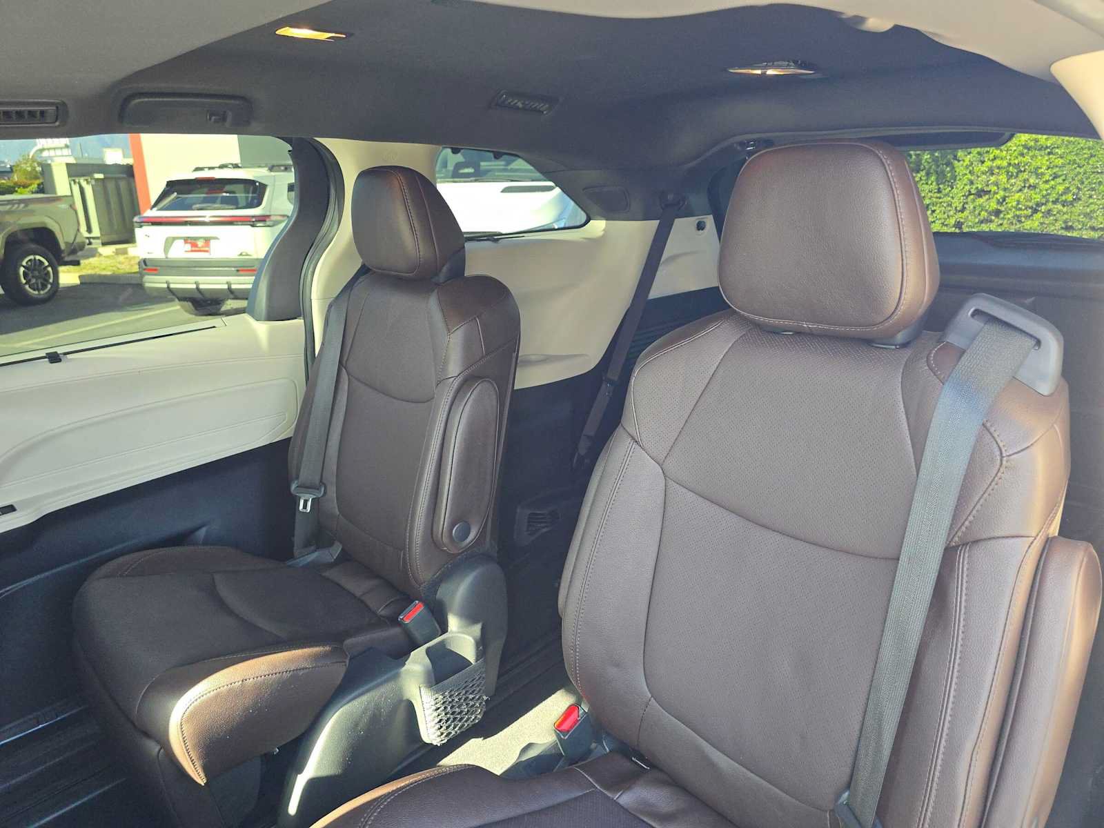 Used 2023 Toyota Sienna Platinum FWD image 20