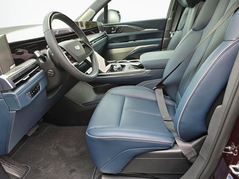 Used 2025 Cadillac Escalade IQ Luxury 2 AWD/4WD image 24