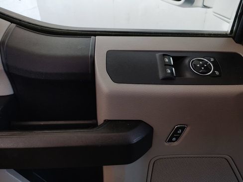 Used 2020 Ford F250 XL w/ Power Equipment Group RWD image 18
