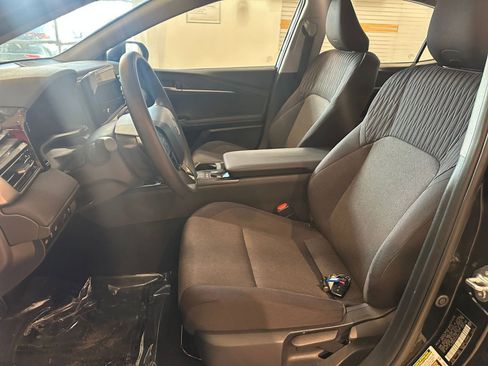 Used 2025 Toyota Camry LE image 25