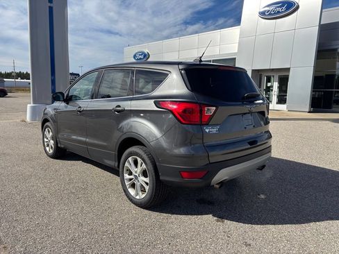 Used 2019 Ford Escape SE AWD/4WD image 5