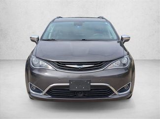 Used 2019 Chrysler Pacifica Limited w/ Advanced Safetytec Group FWD video 2