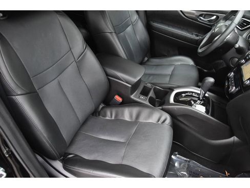 Used 2015 Nissan Rogue SL image 29