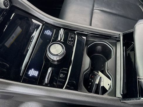 Used 2022 Jeep Grand Cherokee Overland w/ Advanced Protech Group III image 21