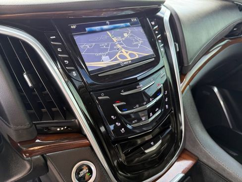 Used 2019 Cadillac Escalade Premium Luxury w/ LPO, Radiant Package image 17