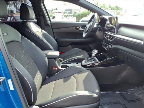 Used 2023 Kia Forte GT-Line w/ GT-Line Premium Package image 9