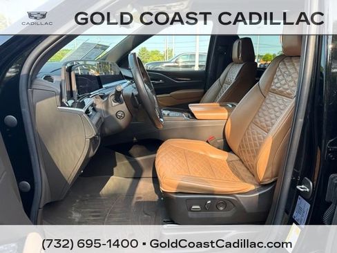Used 2022 Cadillac Escalade Sport w/ Touring Package AWD/4WD image 17