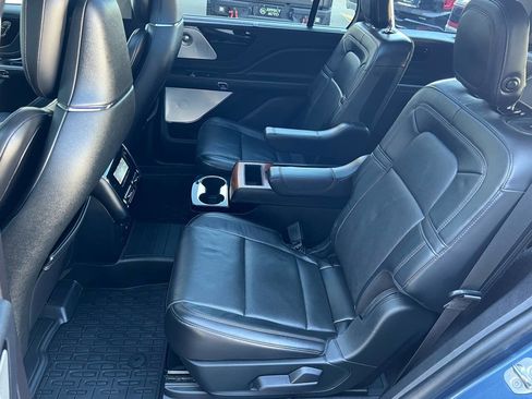 Used 2020 Lincoln Aviator Reserve w/ Equipment Group 202A image 17