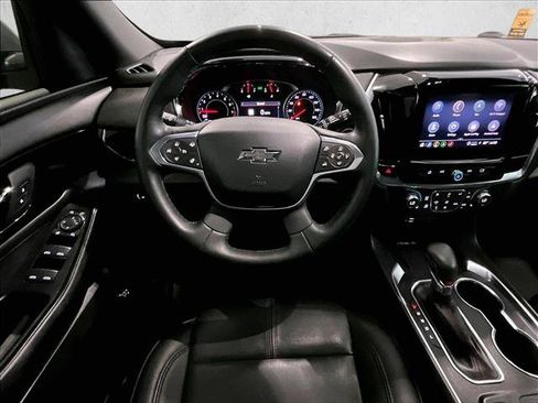 Used 2023 Chevrolet Traverse RS FWD image 7