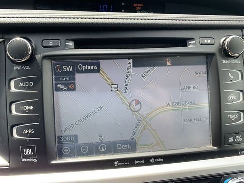 Used 2017 Toyota Highlander Limited FWD image 23