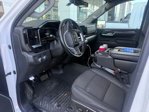Used 2023 GMC Sierra 1500 Elevation w/ X31 Off-Road Package AWD/4WD image 7