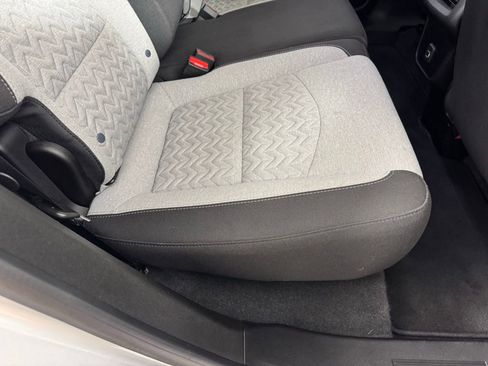 Used 2022 Chevrolet Equinox LS AWD/4WD image 28
