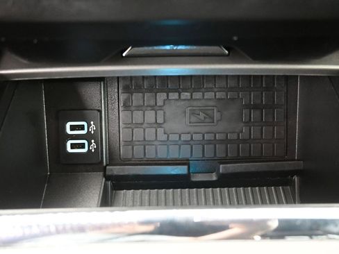 Used 2018 Ford Expedition XLT w/ Equipment Group 202A image 28