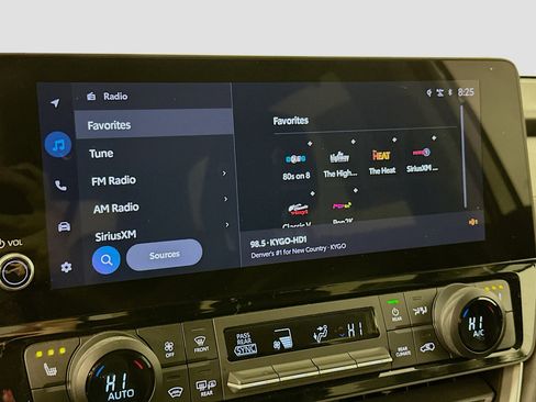 Used 2025 Toyota Grand Highlander XLE image 21